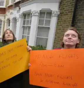 Campaigners urge government to ban night flights into Heathrow – South London News