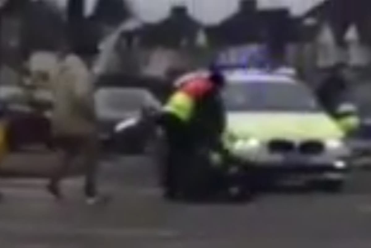 Watch Tesco worker takes down ‘knifeman’ wrestling with police in Pinner