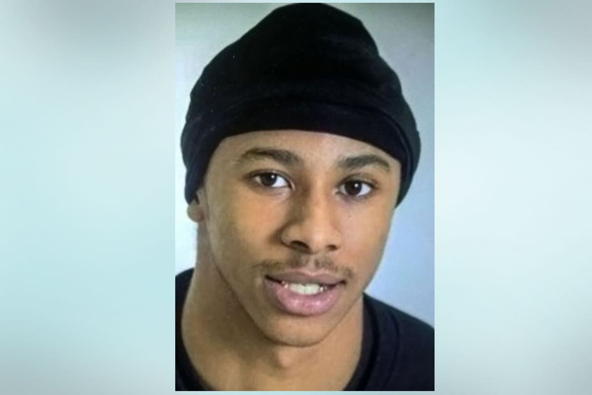 Crosslom Davis murder trial: Pair guilty of killing Harlem Spartan rapper Bis in south London