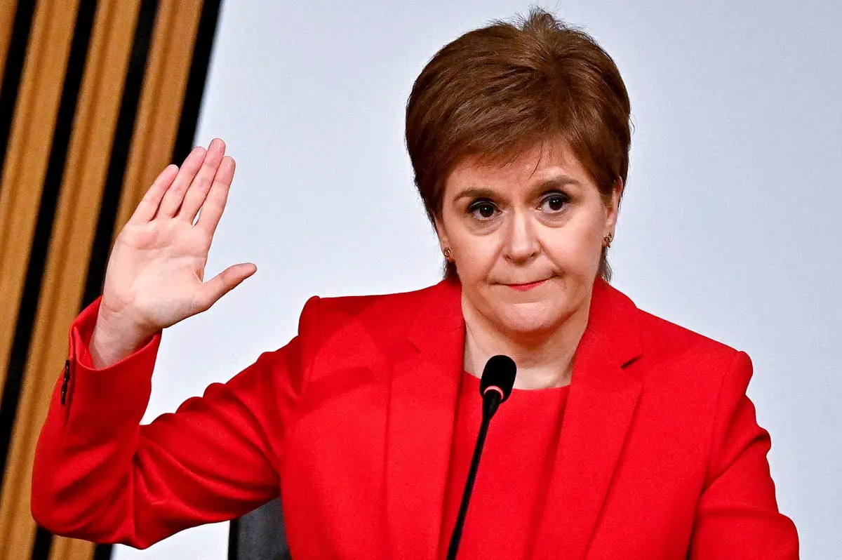 Nicola Sturgeon news live: First minister facing pressure to resign as Davidson weighs in