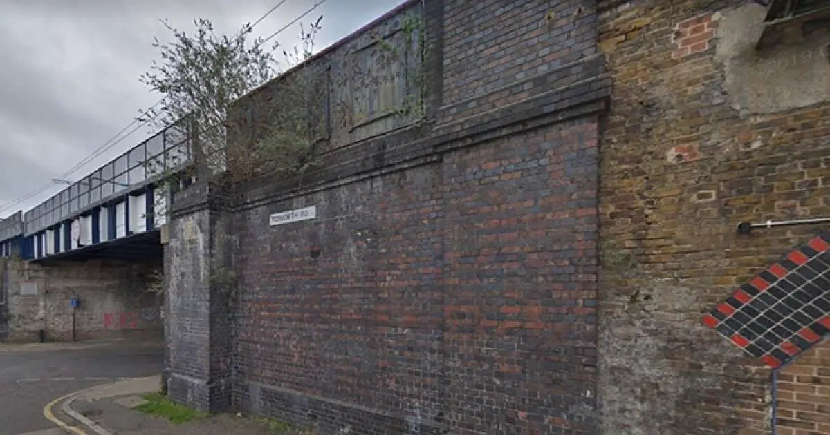 Police issue £16,000 in fines following railway arch illegal rave in East London - News